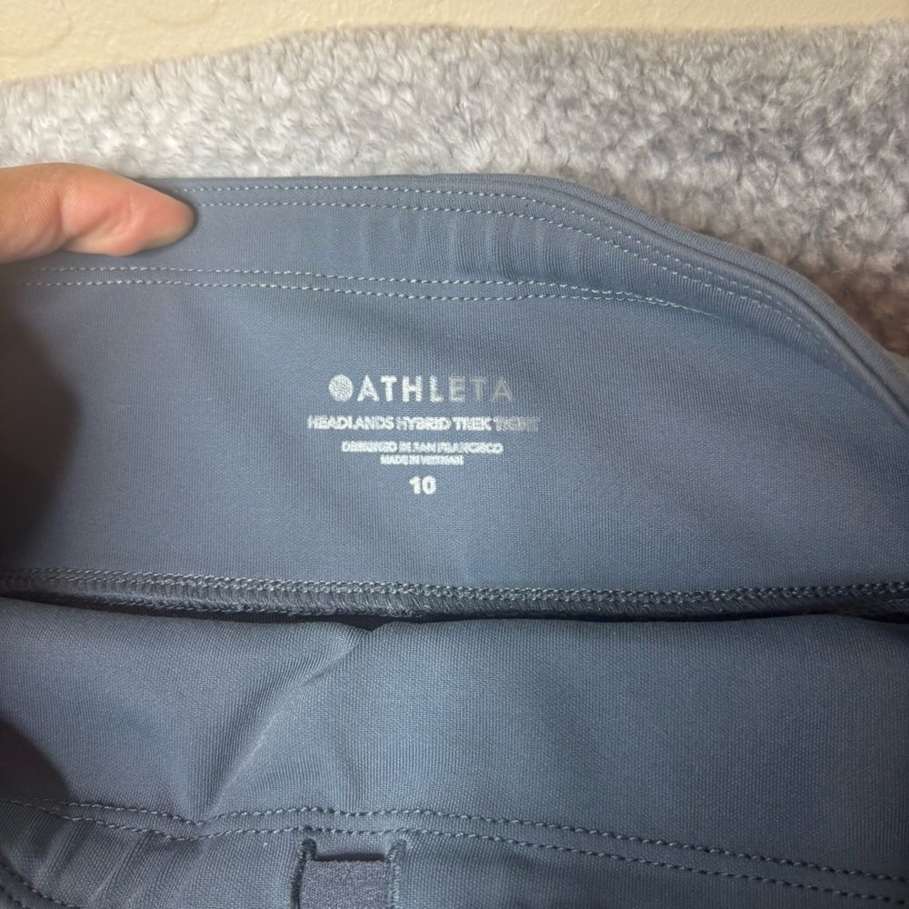 Athleta Headlands Hybrid Trek Tight - Size 10 - Picture 5 of 5